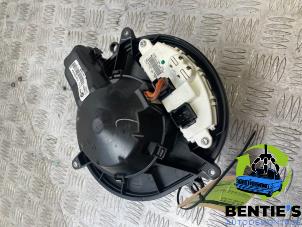 Gebruikte Kachel Ventilatiemotor BMW 3 serie (F30) 318d 2.0 16V Prijs € 45,00 Margeregeling aangeboden door Bentie's autodemontage