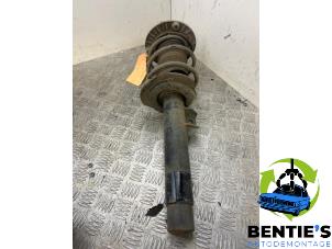 Gebruikte Voorpoot rechts BMW 1 serie (F20) 116i 1.6 16V Prijs € 50,00 Margeregeling aangeboden door Bentie's autodemontage