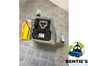 Gebruikte Motorrubber BMW 1 serie (F40) 118d 2.0 16V Prijs € 40,00 Margeregeling aangeboden door Bentie's autodemontage