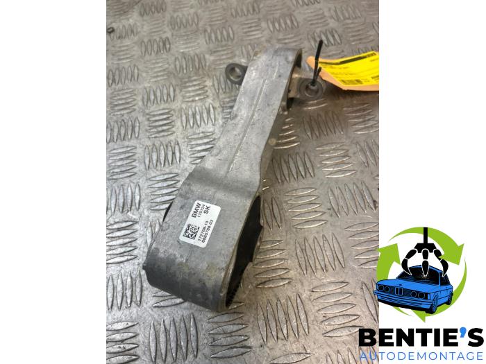 Gebruikte Motorrubber BMW 1 serie (F40) 118d 2.0 16V Prijs € 25,00 Margeregeling aangeboden door Bentie's autodemontage