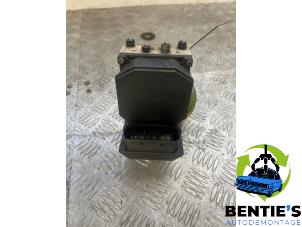 Gebruikte ABS Pomp BMW 7 serie (E65/E66/E67) 745i,Li 4.4 V8 32V Prijs € 250,00 Margeregeling aangeboden door Bentie's autodemontage