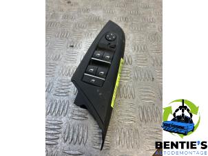 Gebruikte Schakelblok ruiten BMW X3 (F25) xDrive20d 16V Prijs € 40,00 Margeregeling aangeboden door Bentie's autodemontage