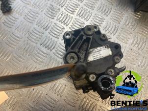 Gebruikte Pomp Servo BMW 7 serie (E65/E66/E67) 735i,Li 3.6 V8 32V Prijs € 50,00 Margeregeling aangeboden door Bentie's autodemontage