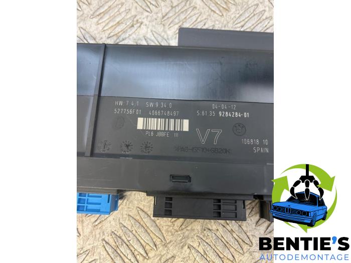 Computer Body Control van een BMW 5 serie Touring (F11) 535i xDrive 24V TwinPower Turbo 2012