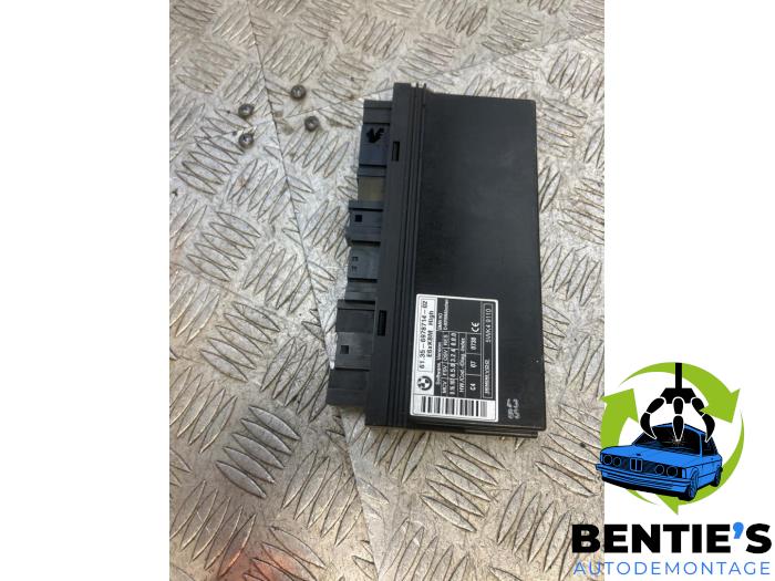 Gebruikte Module Bodycontrol BMW 5 serie Touring (E61) 523i 24V Prijs € 50,00 Margeregeling aangeboden door Bentie's autodemontage