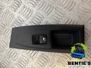 Gebruikte Raam schakelaar elektrisch BMW 2 serie Active Tourer (F45) 216d 1.5 TwinPower Turbo 12V Prijs € 15,00 Margeregeling aangeboden door Bentie's autodemontage