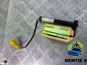 Gebruikte Popup Systeem Motorkap BMW 2 serie Active Tourer (F45) 216d 1.5 TwinPower Turbo 12V Prijs € 124,99 Margeregeling aangeboden door Bentie's autodemontage