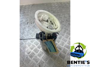 Gebruikte Benzinepomp BMW 3 serie (E90) 318i 16V Prijs € 30,00 Margeregeling aangeboden door Bentie's autodemontage