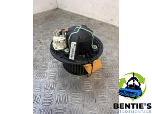 Gebruikte Kachel Ventilatiemotor BMW X1 (E84) sDrive 18i 2.0 16V Prijs € 40,00 Margeregeling aangeboden door Bentie's autodemontage