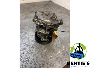 Gebruikte Servopomp BMW 3 serie Touring (E91) 320i 16V Prijs € 75,00 Margeregeling aangeboden door Bentie's autodemontage