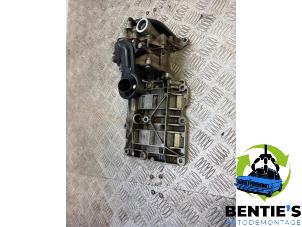 Gebruikte Oliepomp BMW 3 serie Touring (F31) 320d 2.0 16V EfficientDynamicsEdition Prijs € 100,00 Margeregeling aangeboden door Bentie's autodemontage