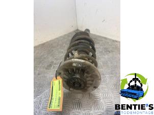 Gebruikte Schokdemper links-voor BMW X4 (F26) xDrive20d 16V Prijs € 75,00 Margeregeling aangeboden door Bentie's autodemontage