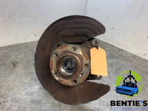 Gebruikte Fusee houder links-voor BMW X4 (F26) xDrive20d 16V Prijs € 125,00 Margeregeling aangeboden door Bentie's autodemontage