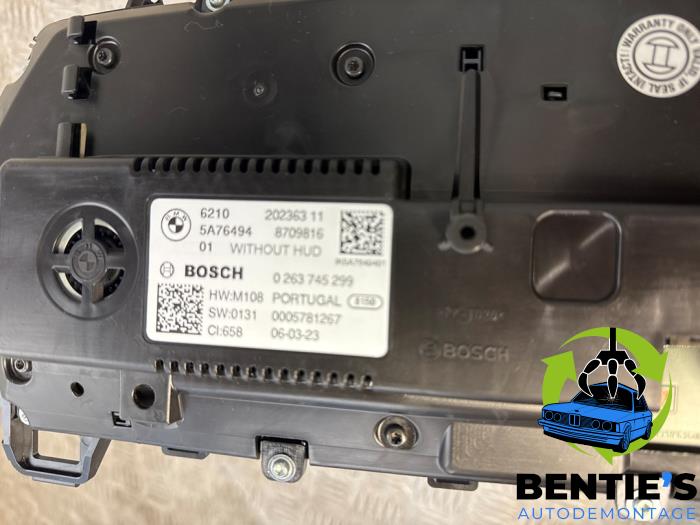 Kilometerteller KM van een BMW 1 serie (F40) 120i 2.0 TwinPower 16V 2023