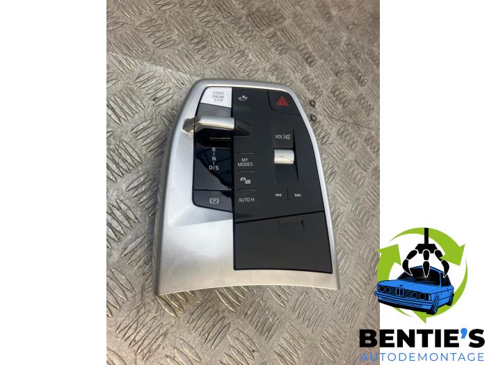 Gebruikte Bediening boordcomputer BMW X1 (U11) xDrive 25e 1.5 TwinPower Turbo 12V Prijs € 275,00 Margeregeling aangeboden door Bentie's autodemontage