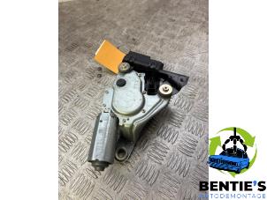 Gebruikte Motor Ruitenwisser achter BMW 3 serie Touring (E46/3) 316i 16V Prijs € 25,00 Margeregeling aangeboden door Bentie's autodemontage