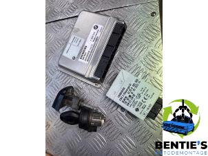 Gebruikte Contactslot + computer BMW 3 serie Touring (E46/3) 330i 24V Prijs € 150,00 Margeregeling aangeboden door Bentie's autodemontage
