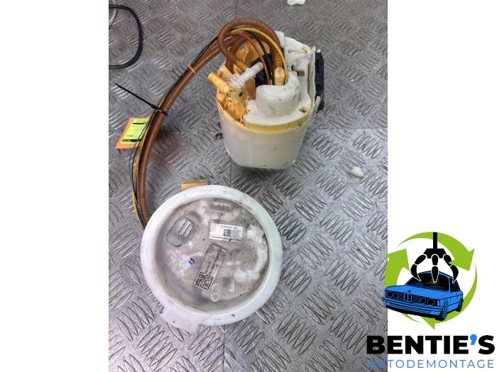 Gebruikte Benzinepomp BMW 3 serie (F30) 330e Prijs € 125,00 Margeregeling aangeboden door Bentie's autodemontage