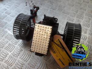 Gebruikte Kachel Ventilatiemotor BMW 5 serie (E60) 520i 24V Prijs € 75,00 Margeregeling aangeboden door Bentie's autodemontage