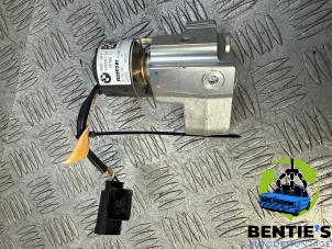 Gebruikte Druksensor airco BMW i3 (I01) i3s Prijs € 35,00 Margeregeling aangeboden door Bentie's autodemontage