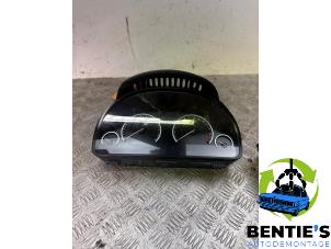 Gebruikte Kilometerteller KM BMW 7 serie (F01/02/03/04) 750i,Li,LiS V8 32V Prijs € 250,00 Margeregeling aangeboden door Bentie's autodemontage