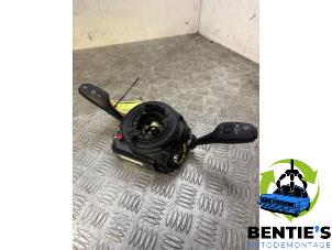 Gebruikte Combischakelaar Stuurkolom BMW 7 serie (F01/02/03/04) 750i,Li,LiS V8 32V Prijs € 125,00 Margeregeling aangeboden door Bentie's autodemontage