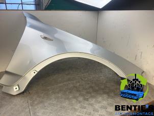 Gebruikte Spatbord rechts-voor BMW X3 (E83) 2.0 16V Prijs € 75,00 Margeregeling aangeboden door Bentie's autodemontage