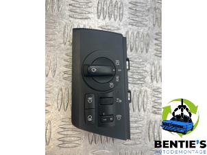 Gebruikte Schakelaar Licht BMW X3 (E83) 2.0 16V Prijs € 35,00 Margeregeling aangeboden door Bentie's autodemontage