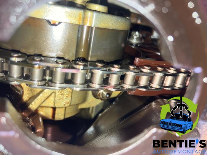 Motor van een BMW 3 serie Touring (E91) 318i 16V 2009