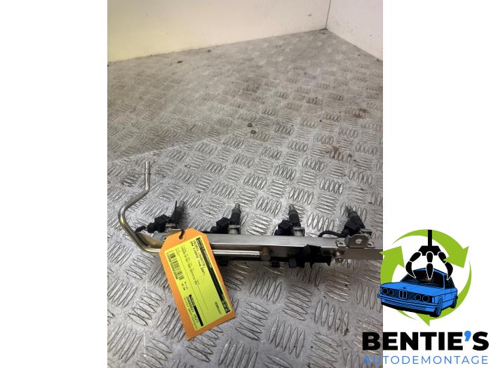 Gebruikte Verstuiver brug BMW 3 serie Touring (E91) 320i 16V Prijs € 30,00 Margeregeling aangeboden door Bentie's autodemontage