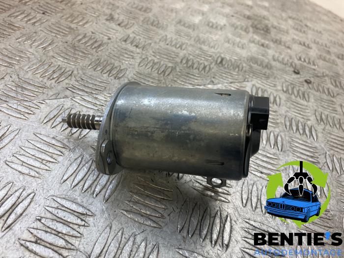 Gebruikte Nokkenas Verstelling BMW 5 serie Touring (E61) 523i 24V Prijs € 75,00 Margeregeling aangeboden door Bentie's autodemontage