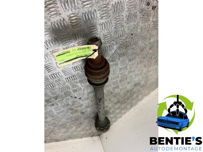 Gebruikte Aandrijfas links-achter BMW 5 serie Touring (E61) 525d 24V Prijs € 75,00 Margeregeling aangeboden door Bentie's autodemontage