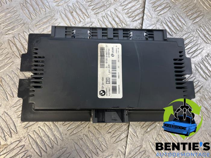 Gebruikte Computer Verlichting BMW 3 serie (E90) 318i 16V Prijs € 50,00 Margeregeling aangeboden door Bentie's autodemontage