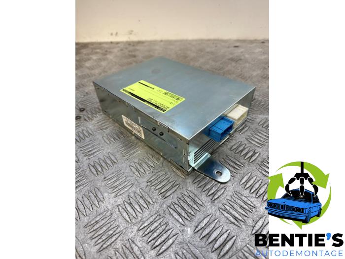 Gebruikte Regelunit Multi Media BMW 5 serie Touring (E39) 530d 24V Prijs € 40,00 Margeregeling aangeboden door Bentie's autodemontage