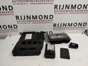 Gebruikte Kontaktslot + computer Renault Megane II (BM/CM) 2.0 16V Prijs € 125,00 Margeregeling aangeboden door Autodemontage Rijnmond BV