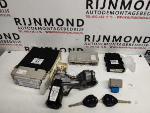 Gebruikte Kontaktslot + computer Toyota iQ 1.0 12V VVT-i Prijs € 300,00 Margeregeling aangeboden door Autodemontage Rijnmond BV
