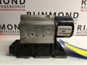 Gebruikte ABS Pomp Opel Signum (F48) 3.0 CDTI V6 24V Prijs € 125,00 Margeregeling aangeboden door Autodemontage Rijnmond BV