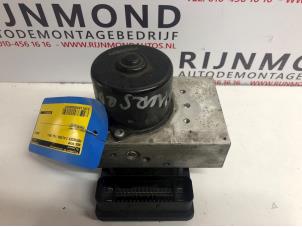 Gebruikte ABS Pomp Mercedes C (W203) 2.2 C-220 CDI 16V Prijs € 65,00 Margeregeling aangeboden door Autodemontage Rijnmond BV