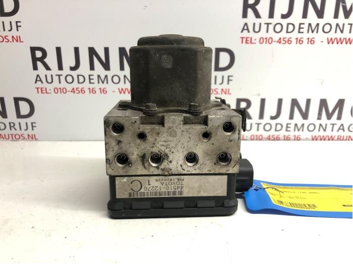 Gebruikte ABS Pomp Toyota Corolla (E11) 1.6 16V Prijs € 30,00 Margeregeling aangeboden door Autodemontage Rijnmond BV