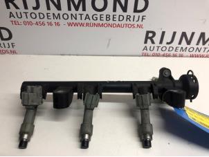 Gebruikte Injector brug Citroen C1 1.0 12V Prijs € 40,00 Margeregeling aangeboden door Autodemontage Rijnmond BV