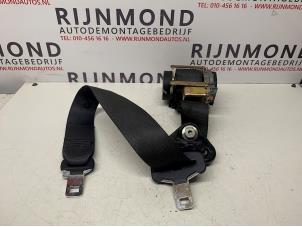 Gebruikte Veiligheidsgordel links-achter Renault Scénic II (JM) 1.4 16V Prijs € 30,00 Margeregeling aangeboden door Autodemontage Rijnmond BV