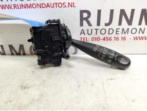 Gebruikte Schakelaar Ruitenwisser Suzuki Alto (GF) 1.0 12V Prijs € 25,00 Margeregeling aangeboden door Autodemontage Rijnmond BV