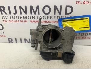 Gebruikte Gasklephuis Opel Astra H (L48) 1.6 16V Twinport Prijs € 12,00 Margeregeling aangeboden door Autodemontage Rijnmond BV