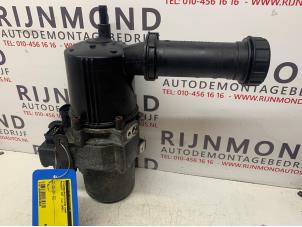 Gebruikte Pomp Servo Peugeot 307 (3A/C/D) 1.6 16V Prijs € 75,00 Margeregeling aangeboden door Autodemontage Rijnmond BV