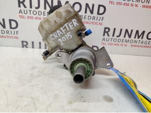 Gebruikte Hoofdremcilinder Volkswagen Crafter 2.0 TDI Prijs € 50,00 Margeregeling aangeboden door Autodemontage Rijnmond BV