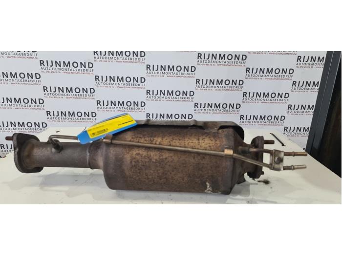 Gebruikte Roetfilter Ford Mondeo IV 2.0 TDCi 115 16V Prijs € 125,00 Margeregeling aangeboden door Autodemontage Rijnmond BV