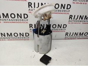 Gebruikte Benzinepomp BMW 1 serie (E87/87N) 116i 1.6 16V Prijs € 40,00 Margeregeling aangeboden door Autodemontage Rijnmond BV