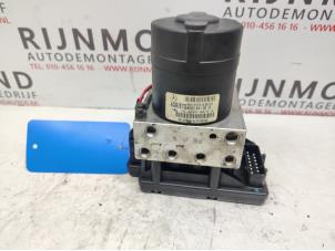 Gebruikte ABS Pomp Mercedes CLK (C208) 2.0 200 16V Prijs € 75,00 Margeregeling aangeboden door Autodemontage Rijnmond BV