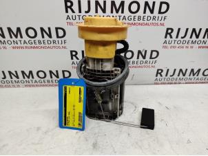 Gebruikte Benzinepomp Volkswagen Polo IV (9N1/2/3) 1.4 TDI 70 Prijs € 50,00 Margeregeling aangeboden door Autodemontage Rijnmond BV