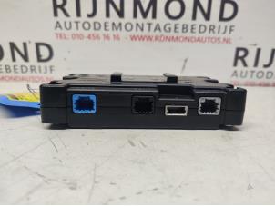 Gebruikte Radio module Opel Vivaro 2.0 CDTI Prijs € 40,00 Margeregeling aangeboden door Autodemontage Rijnmond BV